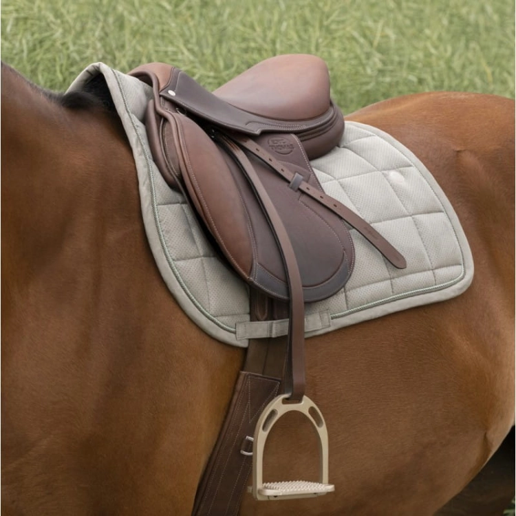 equitheme-suede-saddle-pad (30).jpg
