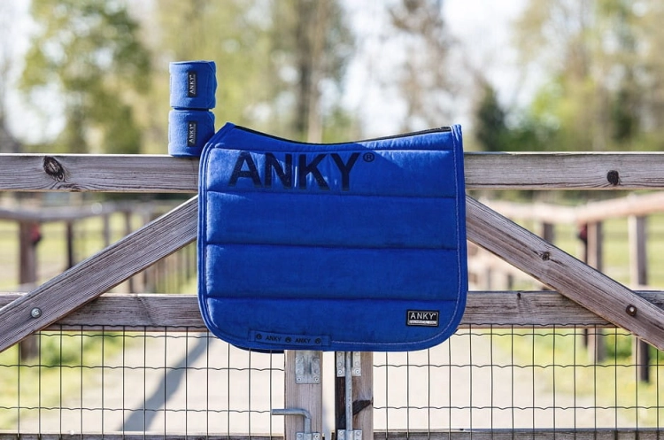 czaprak-ujezdzeniowy-anky-pad-anatomical-tech