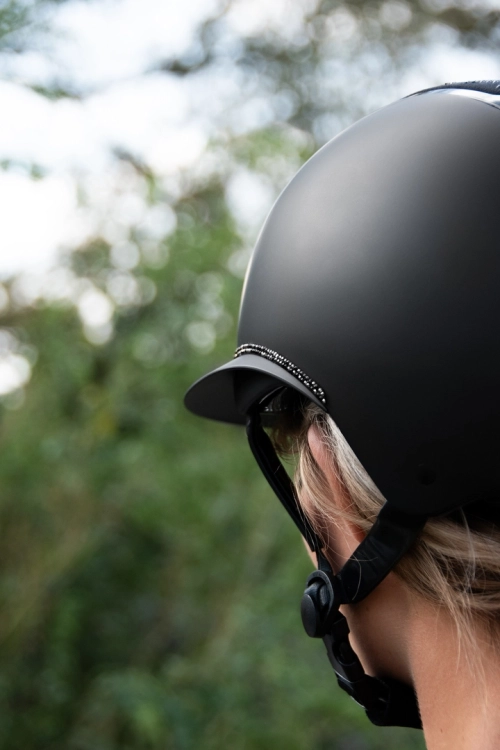 Kask-fair-play-QUANTINUM-SPOTLIGHT-MATT-silver-wykonczenie.webp