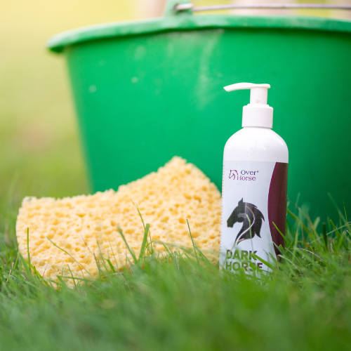 szapon-dla-koni-o-ciemnej-siersci-over-horse-dark-horse-shampoo1.png