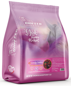 Ciastka BIOFEED Horse & Pony "Candy Cookies Raspberry & Strawberry with beetroot" 300g 24h