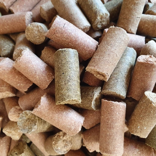 lecker-bricks-bunter-eimer-przysmaki-w-3-smakach-3kg-2.webp