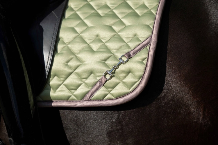 czaprak-hkm-golden-bit-jadeit6.jpg