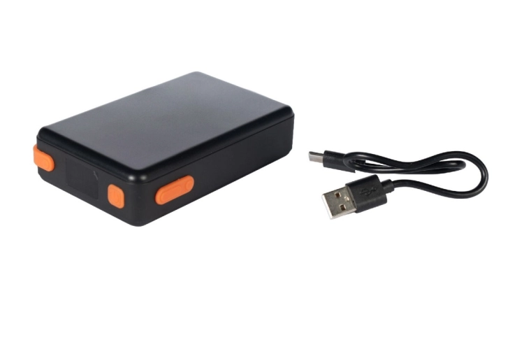 Derka-z-funkcją-grzania-HKM-EquineCarePro-powerbank