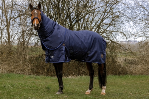 Derka-padokowa-z-kapturem-EquiTheme-Classic-200g-1