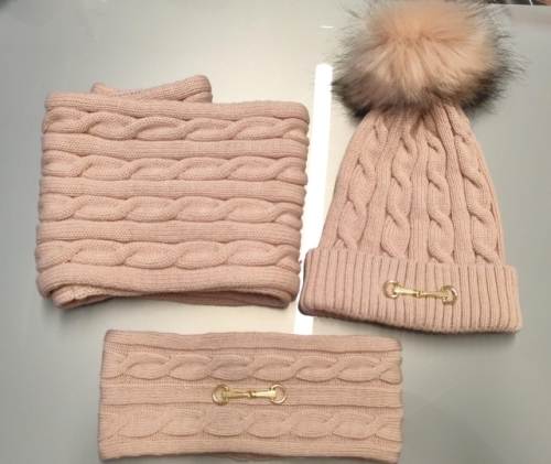 Czapka-Equestrian-Queen-Kehlani-pink