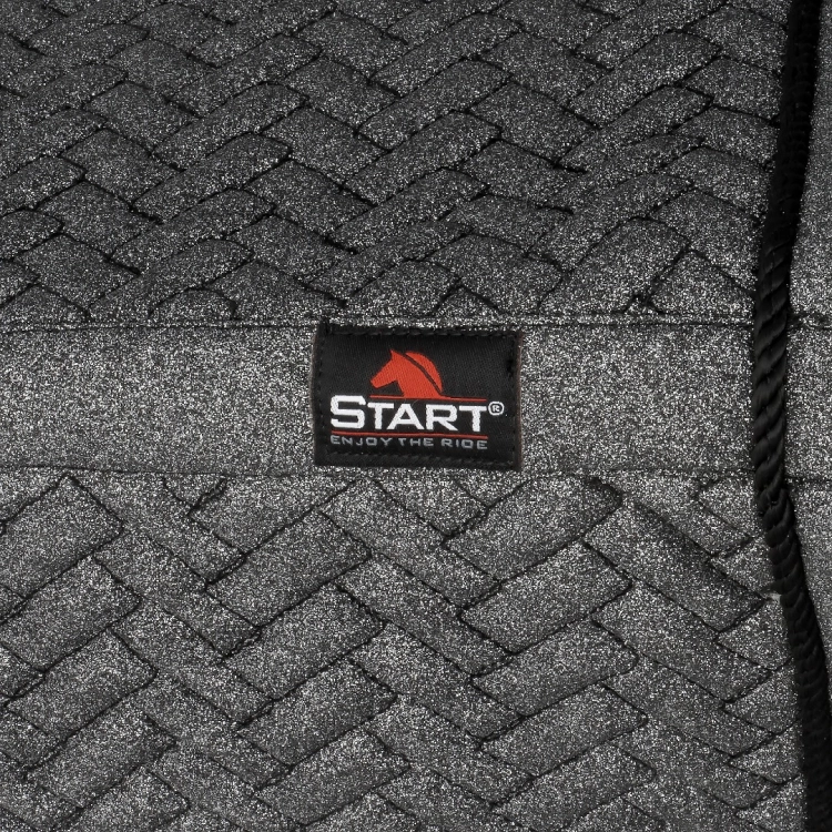 Czaprak-START-Helsinki-graphite-3