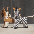 Zabawka-do-boksu-QHP-3D-zebra-2