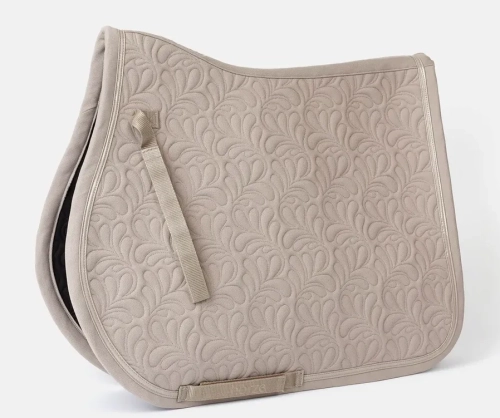 Czaprak-wszechstronny-Horze-Free-Form-atmosphere-01