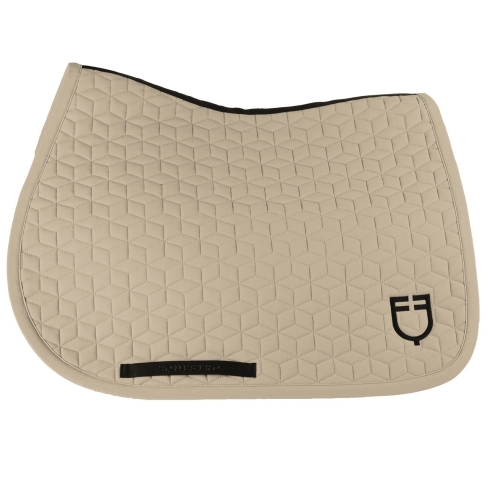 Czaprak-EQUESTRO-Cube-Quilting-SS2026-oxford-tan-2.jpg
