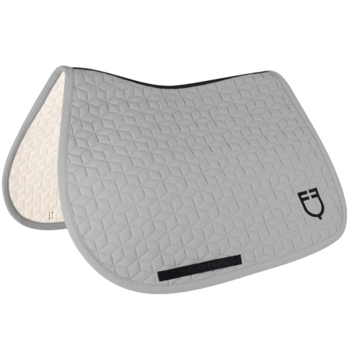 Czaprak-EQUESTRO-Cube-Quilting-SS2026-frost-grey-1.jpg