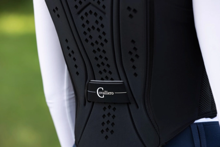 Kamizelka-ochronna-dziecięca-Covalliero-BackPro-Vest-SpineX-4