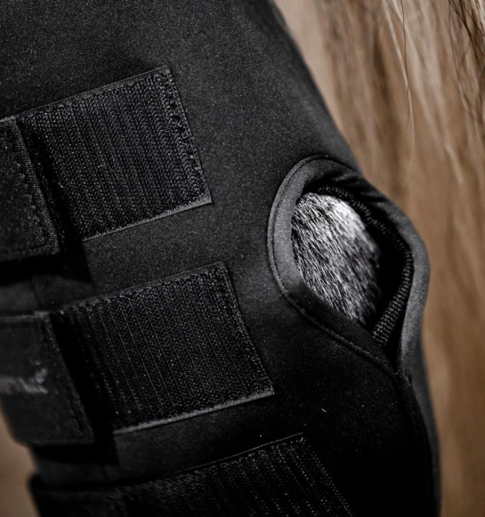 horseware-ice-gel-Ochraniacze-chlodzace-na-staw-skokowy-04