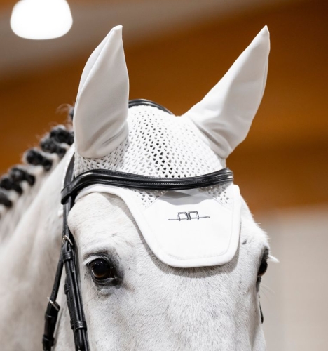 Nauszniki-HORSEWARE-Alessandro-Albanese-white