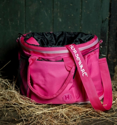 Torba-na-szczotki-HORSEWARE-Newmarket-pink-01