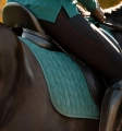 Czaprak-ujezdzeniowy-HORSEWARE-Close-Contact-dynasty-green-07