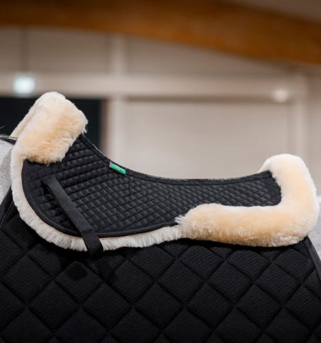 Podkladka-HORSEWARE-Sheepskin-01