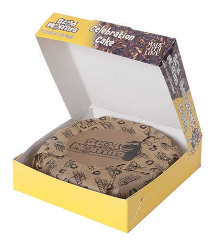 Tort-dla-konia-STUD-MUFFINS-Celebration-Cake-600g-02