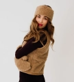 Kamizelka-damska-welniana-TORPOL-WoolVibes-Camel-02