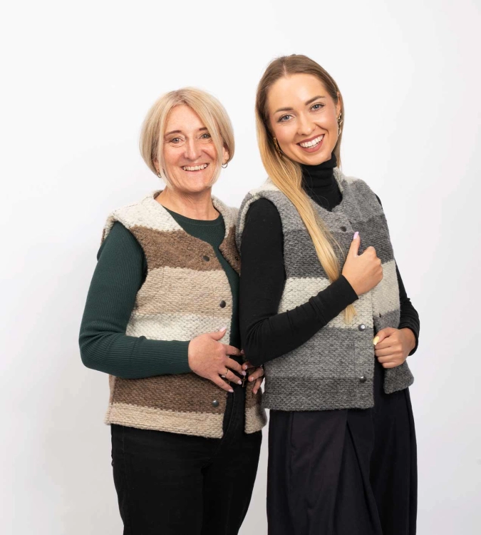 Kamizelka-welniana-TORPOL-Stripe-Wooly-cappuccino-02