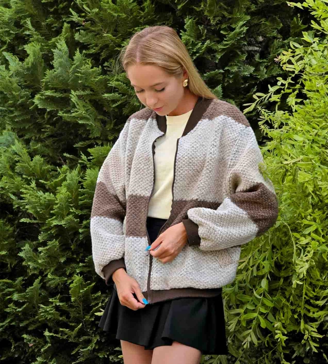 Kurtka-bomberka-welniana-TORPOL-Stripe-Wooly-cappuccino-04