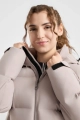 Kurtka-zimowa-HORZE-Dina-AW2026-athmosphere-24h-05