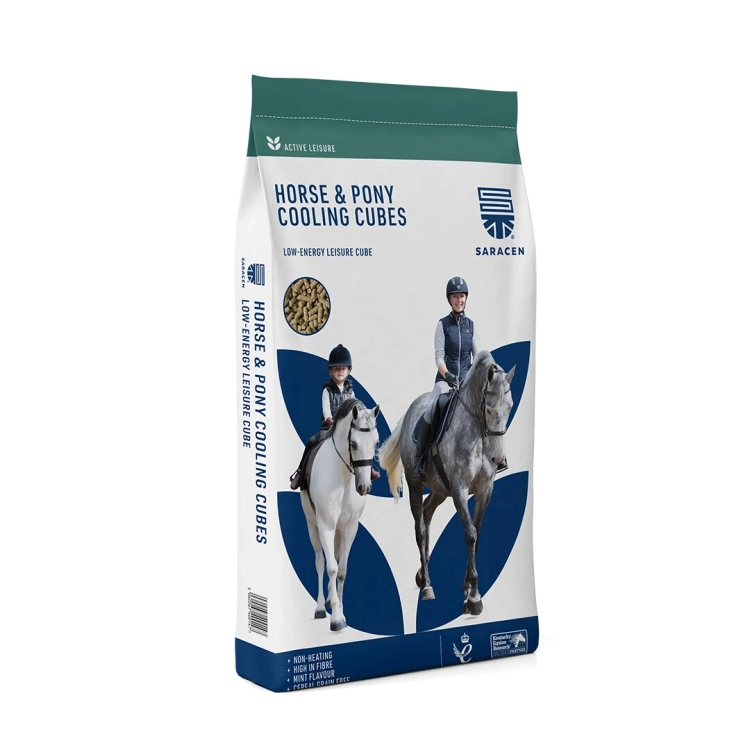 saracen-horse-ponny-cooling-cubes-20-kg-pasza-dla-koni-goracych.jpg