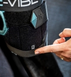 Ochraniacze-chlodzaco-wibrujace-na-staw-skokowy-konia-HORSEWARE-Ice-Vibe-Hock-Wraps-08