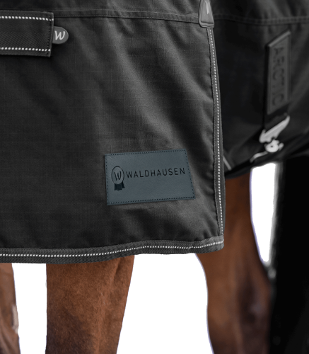 Derka-padokowa-WALDHAUSEN-Arctic-High-Neck-600D-100g-black-02