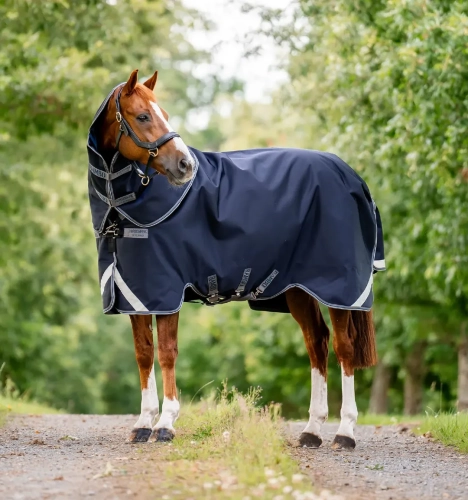 Kaptur-HORSEWARE-RAMBO-Supreme-1680D-50g-navy-thunderstorm-grey-02