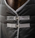 Derka-stajenna-HORSEWARE-Rambo-Stable-1000D-100g-black-thunderstorm-grey