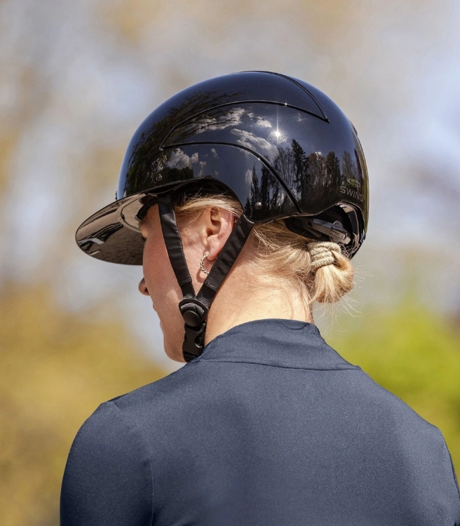 Kask-SWING-H24-Lady-Glossy-glossy-black-07