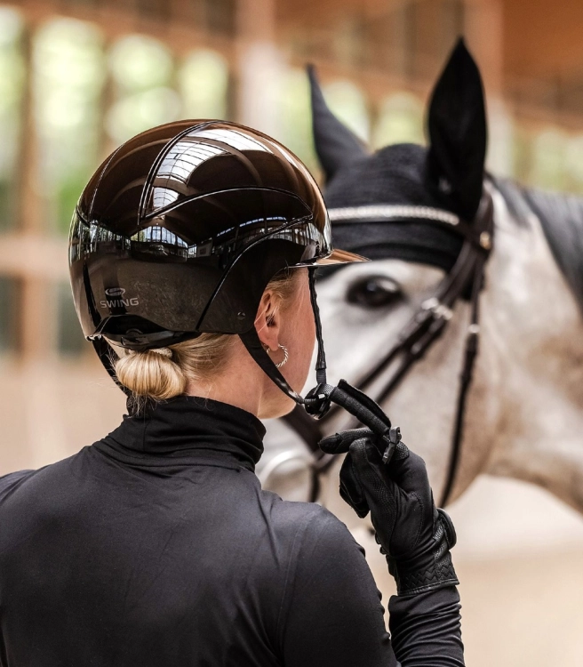 Kask-SWING-H24-Lady-Glossy-glossy-black-08