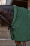 Derka-polarowa-z-kapturem-Covalliero-Collection-Cooler-AW2026-forest-green-24h-06