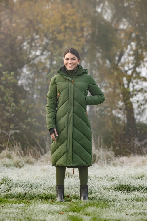Plaszcz-zimowy-damski-Covalliero-Collection-AW2026-forest-green-03