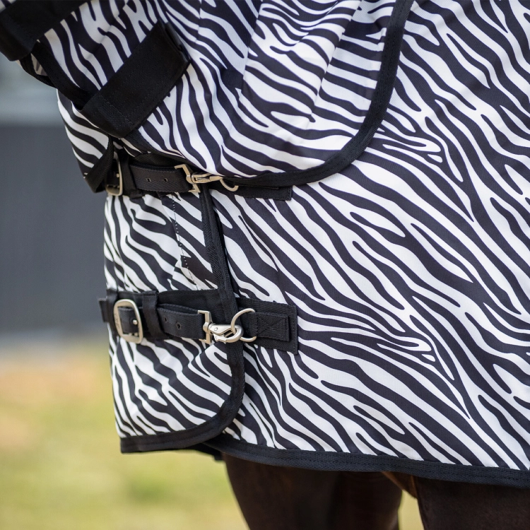 derka-egzemowa-z-kapturem-qhp-eczeemdeken-hoodie-zebra