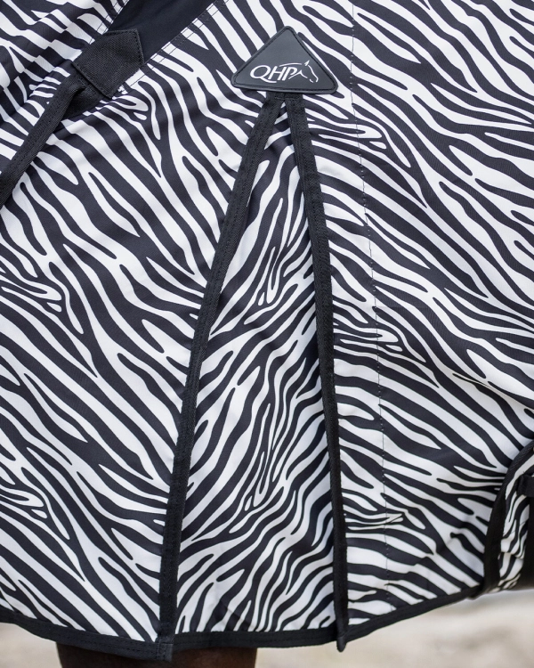 derka-egzemowa-z-kapturem-qhp-eczeemdeken-hoodie-zebra
