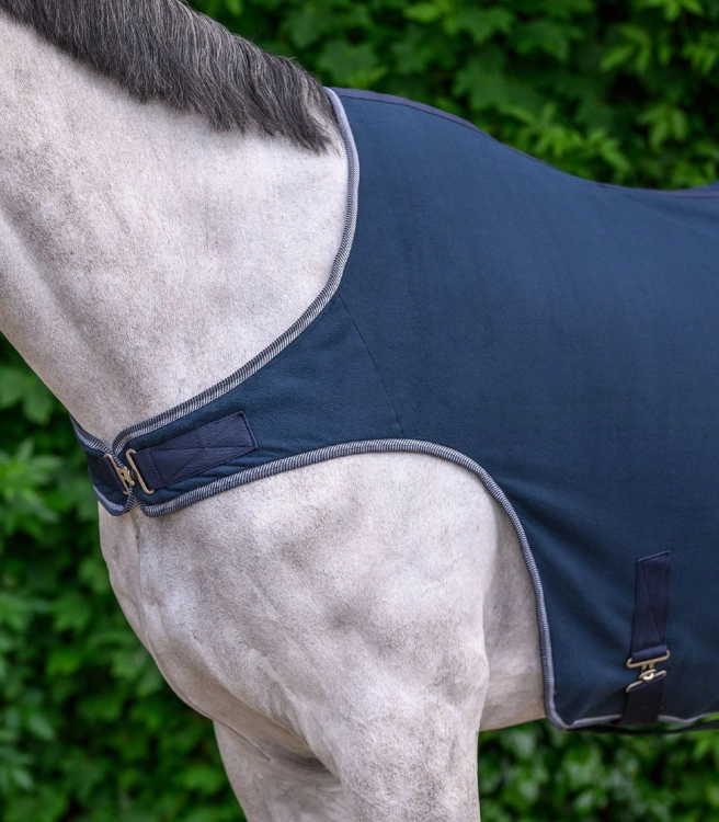 Derka-do-karuzeli-WALDHAUSEN-Economic-Fleece-03