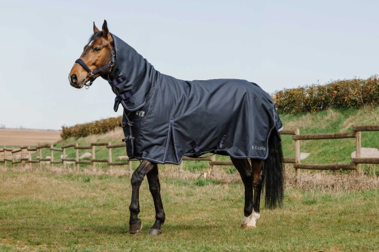 Derka-padokowa-z-kapturem-EquiTheme-Anatomic-Combo-1200D-50g