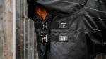 Derka-padokowa-z-kapturem-EquiTheme-Lumin-600D-50g-5