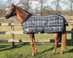 Derka-stajenna-QHP-Luxury