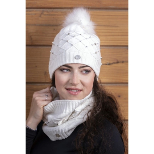 equitheme-beta-hat (1).jpg