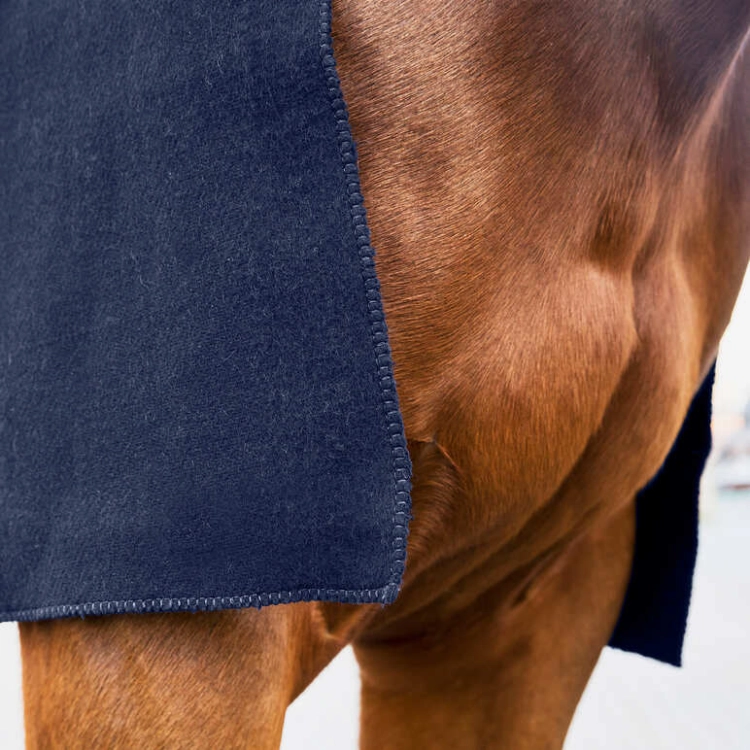 derka-welniana-horze-vail-square-wool-cooler