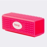 kostka-do-usuwania-siersci-i-masazu-horze-hair-removal-and-massage-cube
